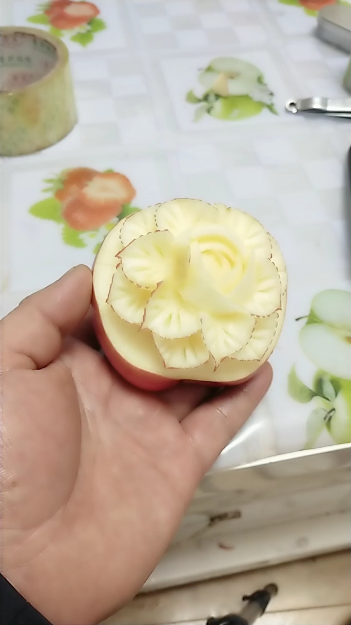 苹果雕花简单版苹果雕花图片大全